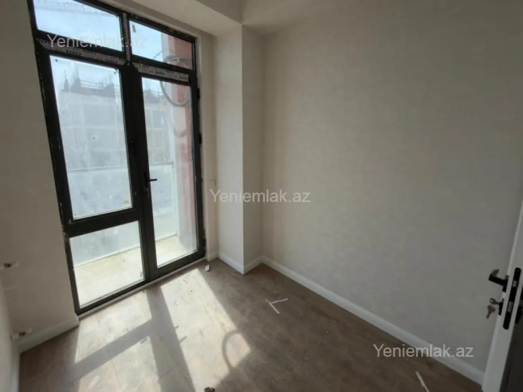 Satılır 3 otaqlı yeni tikili 83 m²