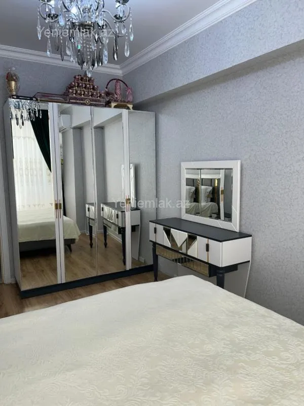 Satılır 2 otaqlı yeni tikili 90 m²