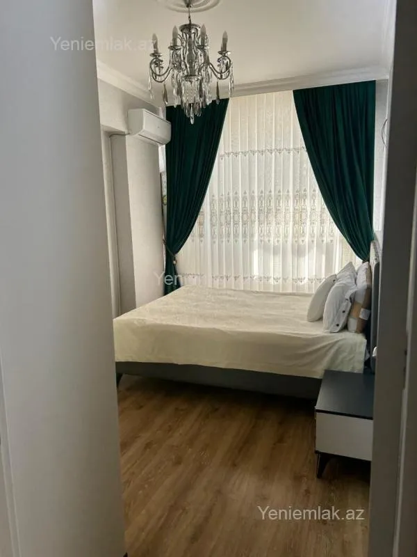 Satılır 2 otaqlı yeni tikili 90 m²