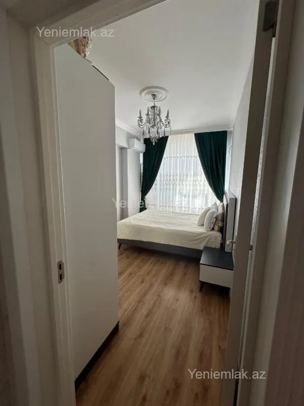 Satılır 2 otaqlı yeni tikili 90 m²