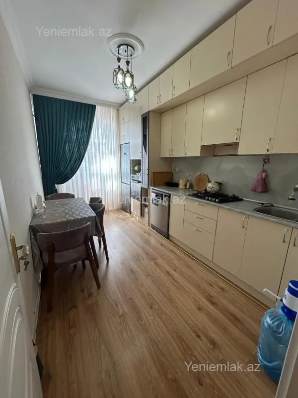Satılır 2 otaqlı yeni tikili 90 m²