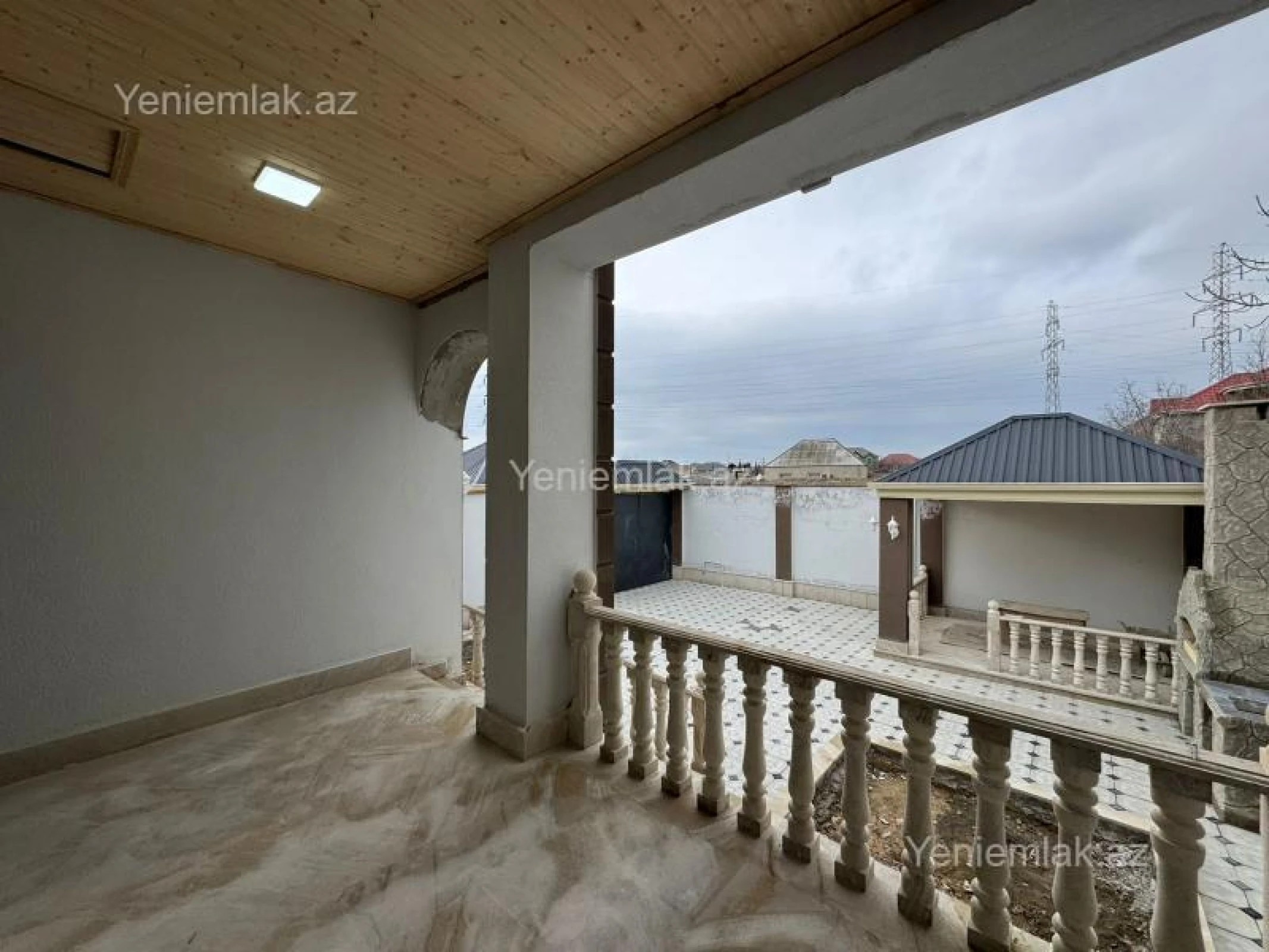 Satılır 4 otaqlı həyət evi 120 m²