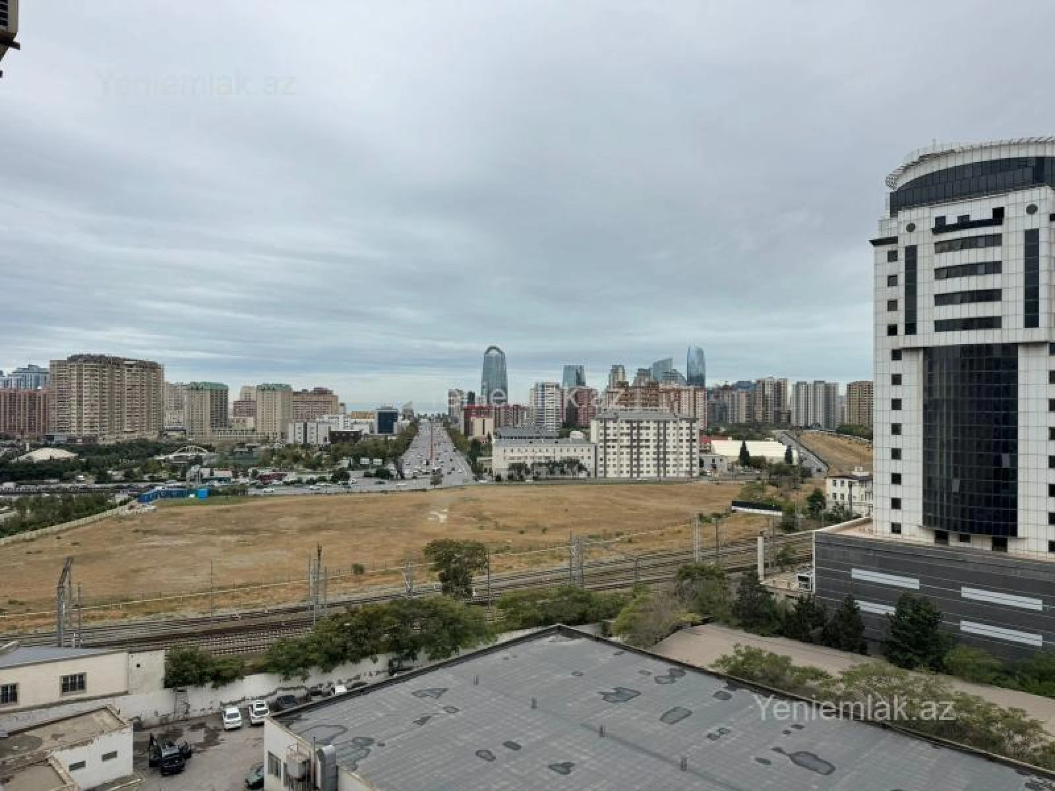 Satılır 2 otaqlı yeni tikili 96 m²