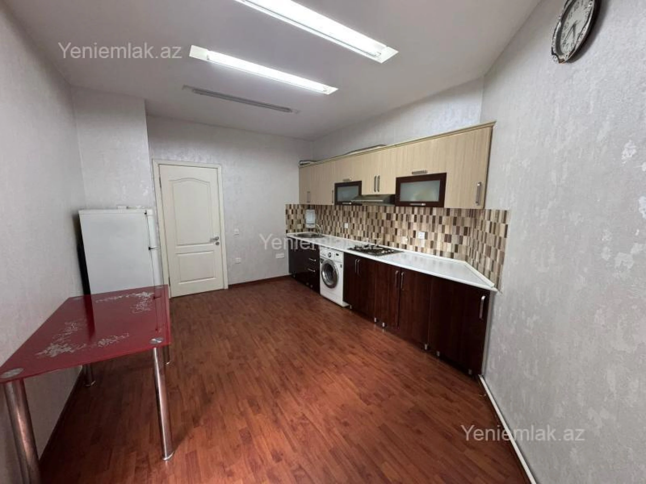 Satılır 2 otaqlı yeni tikili 96 m²