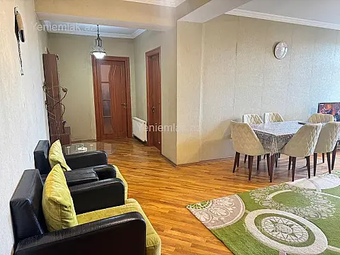 Satılır 2 otaqlı yeni tikili 90 m²