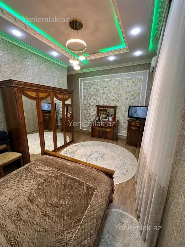Satılır 4 otaqlı həyət evi 160 m²
