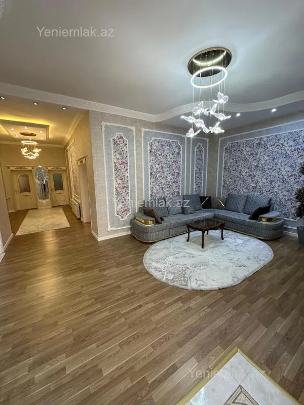 Satılır 4 otaqlı həyət evi 160 m²