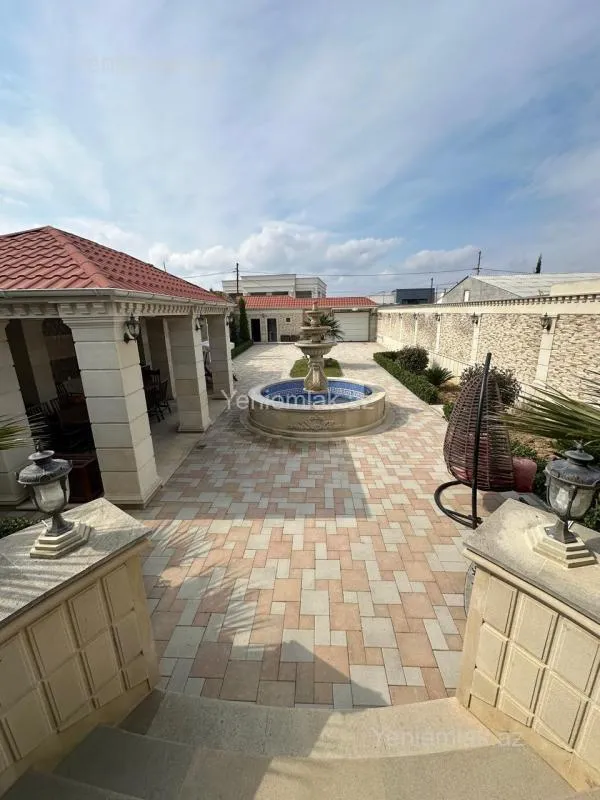 Satılır 4 otaqlı həyət evi 160 m²