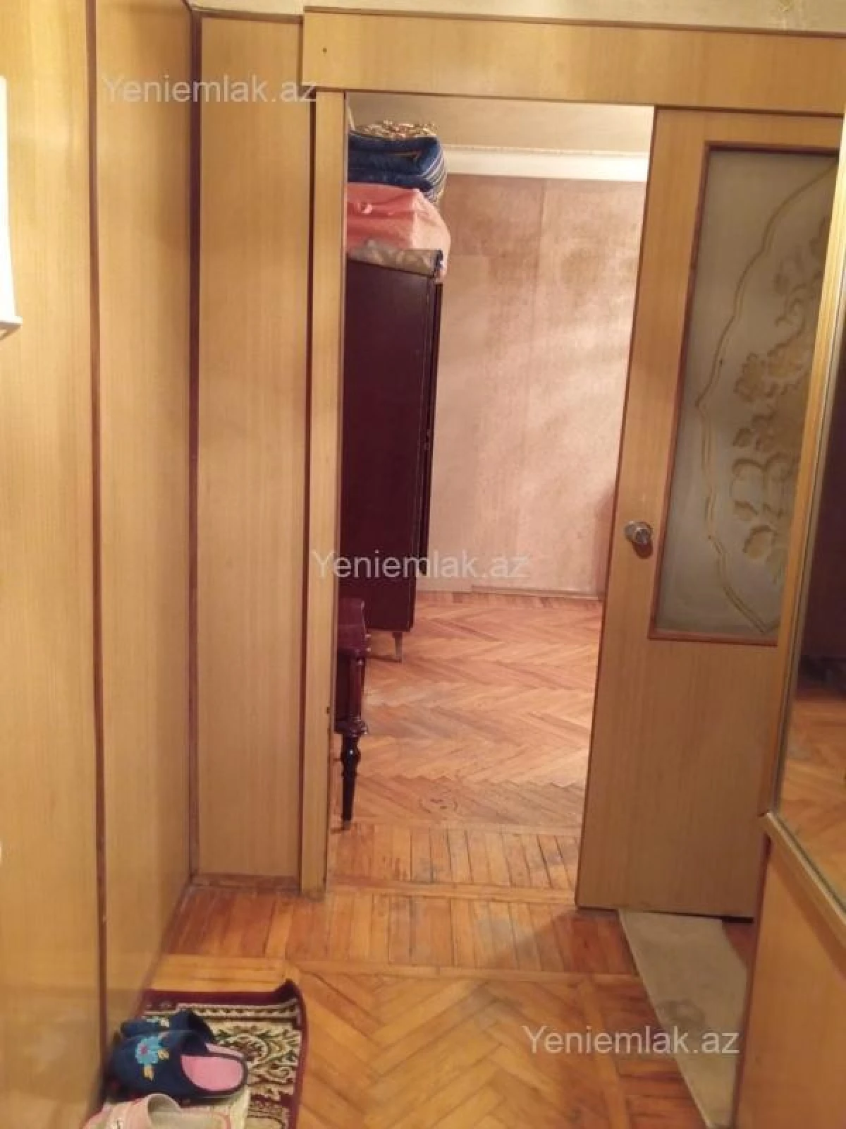 Satılır 1 otaqlı köhnə tikili 32 m²