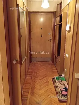 Satılır 1 otaqlı köhnə tikili 32 m²