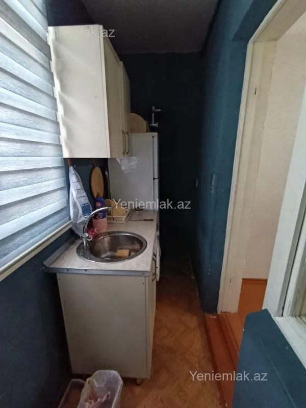 Satılır 1 otaqlı köhnə tikili 45 m²