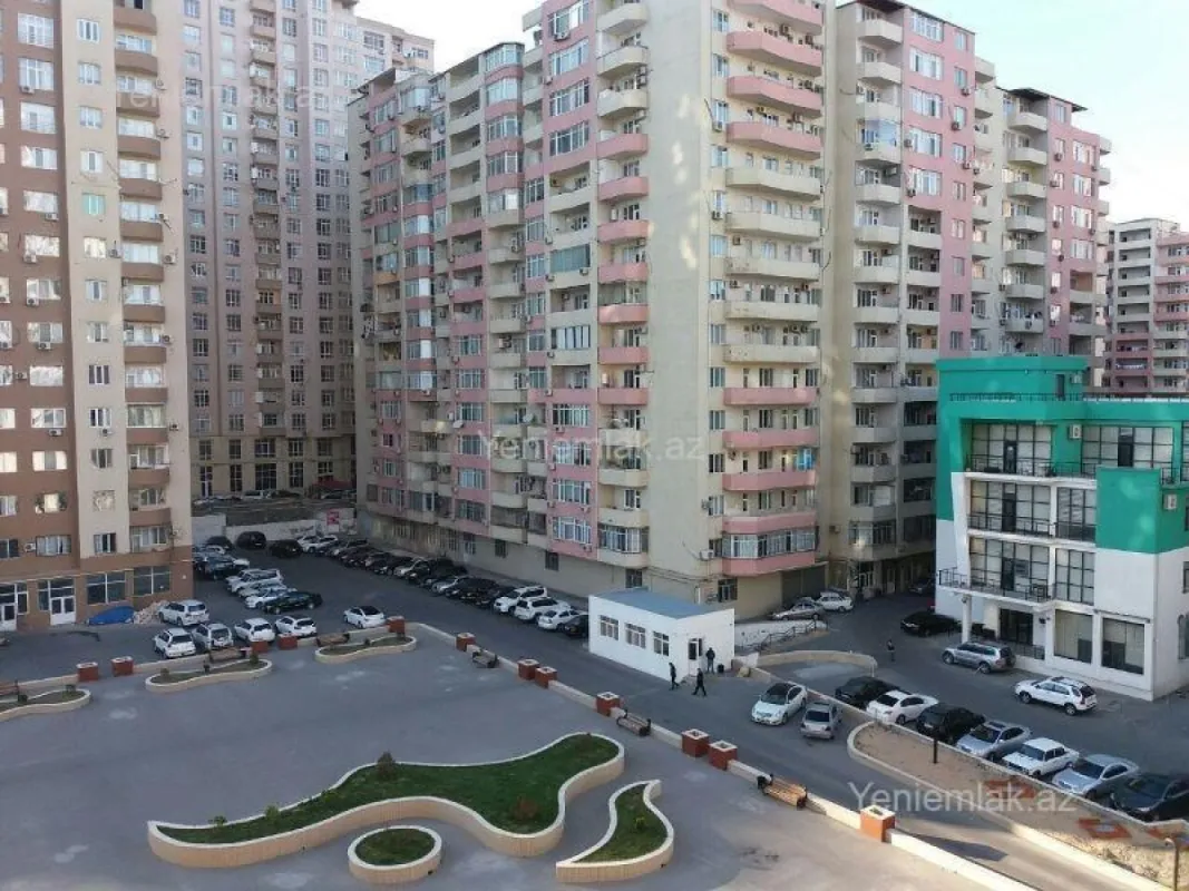 Satılır 3 otaqlı yeni tikili 110 m²