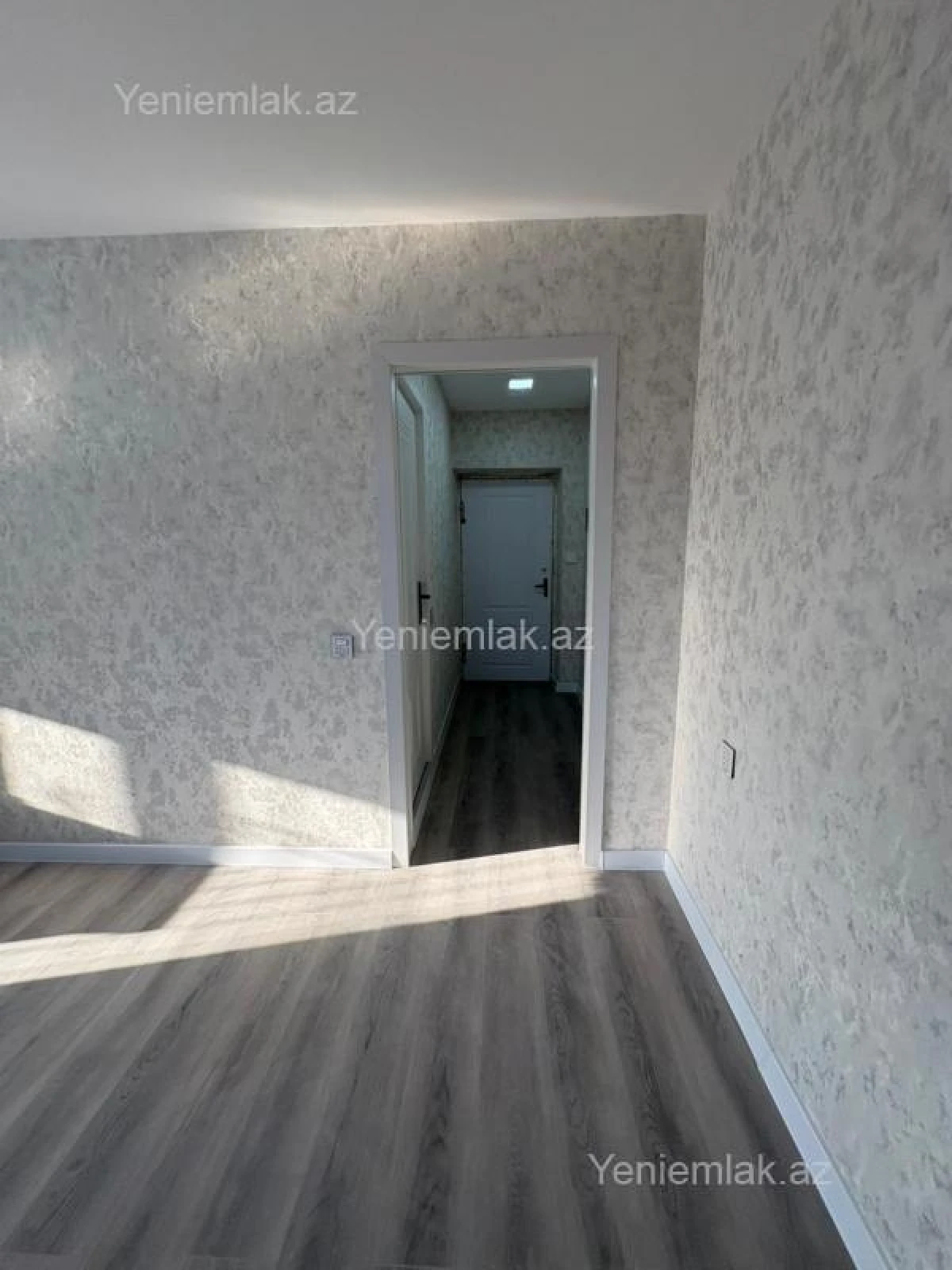 Satılır 1 otaqlı köhnə tikili 35 m²