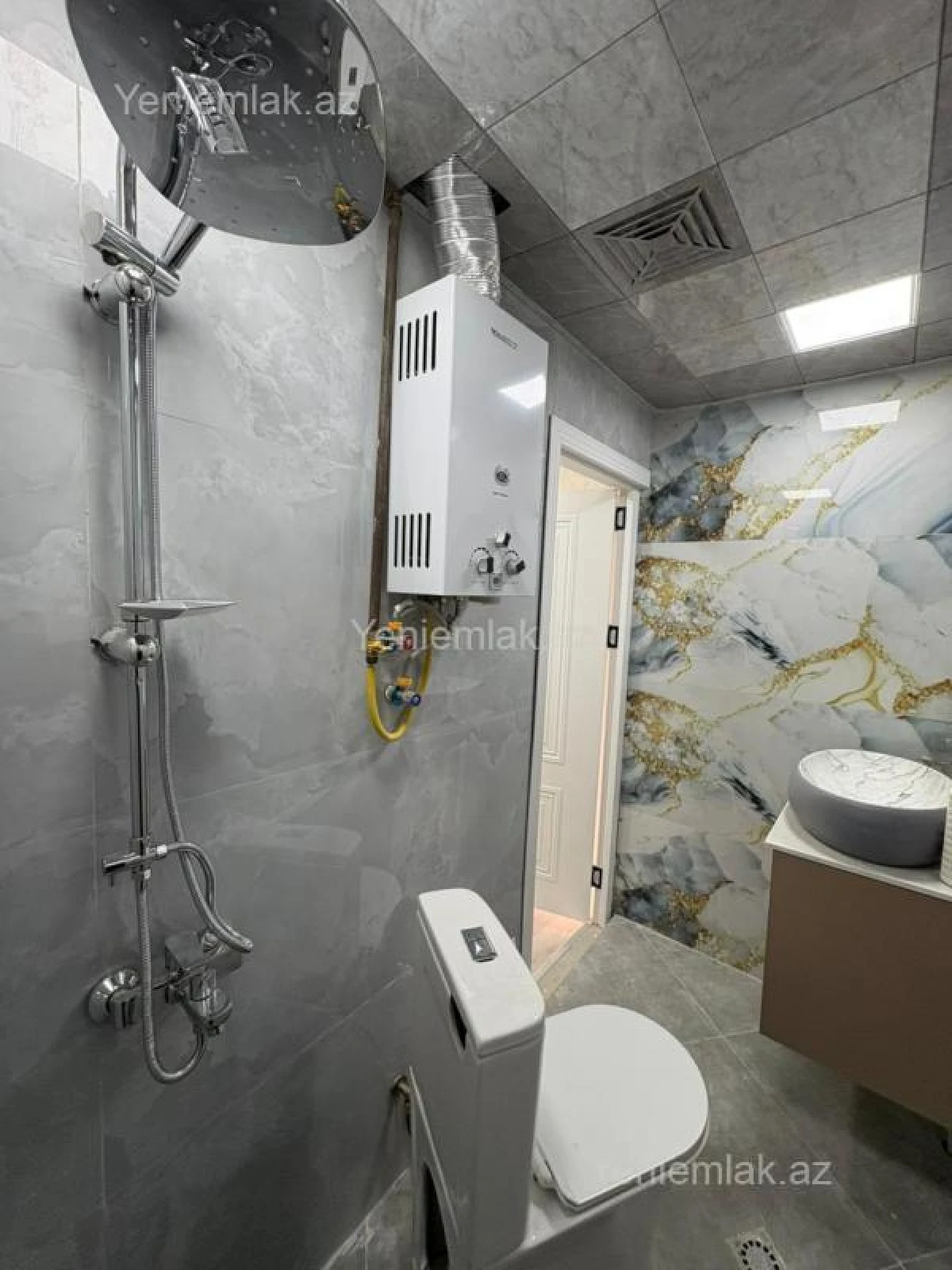 Satılır 1 otaqlı köhnə tikili 35 m²