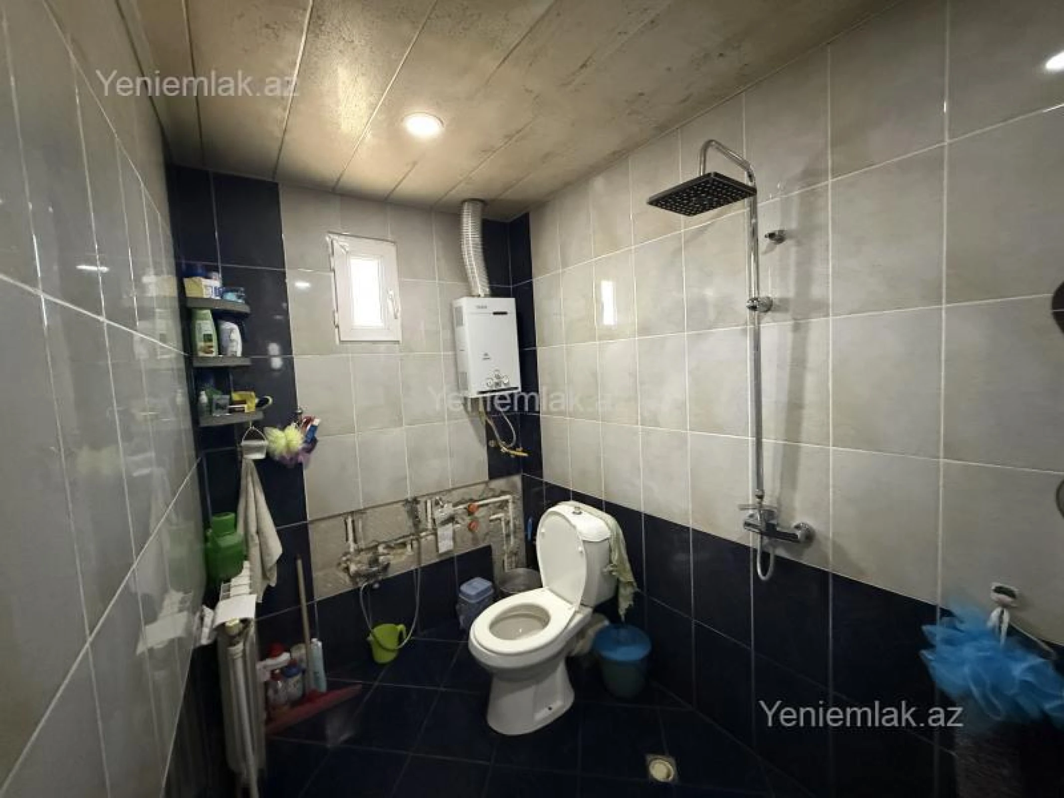 Satılır 7 otaqlı həyət evi 250 m²