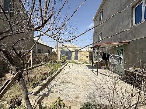 Satılır 7 otaqlı həyət evi 250 m²