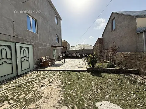 Satılır 7 otaqlı həyət evi 250 m²