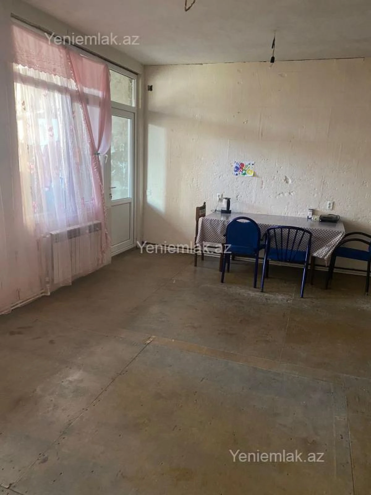 Satılır 3 otaqlı köhnə tikili 110 m²