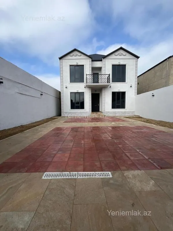Satılır 5 otaqlı həyət evi 150 m²