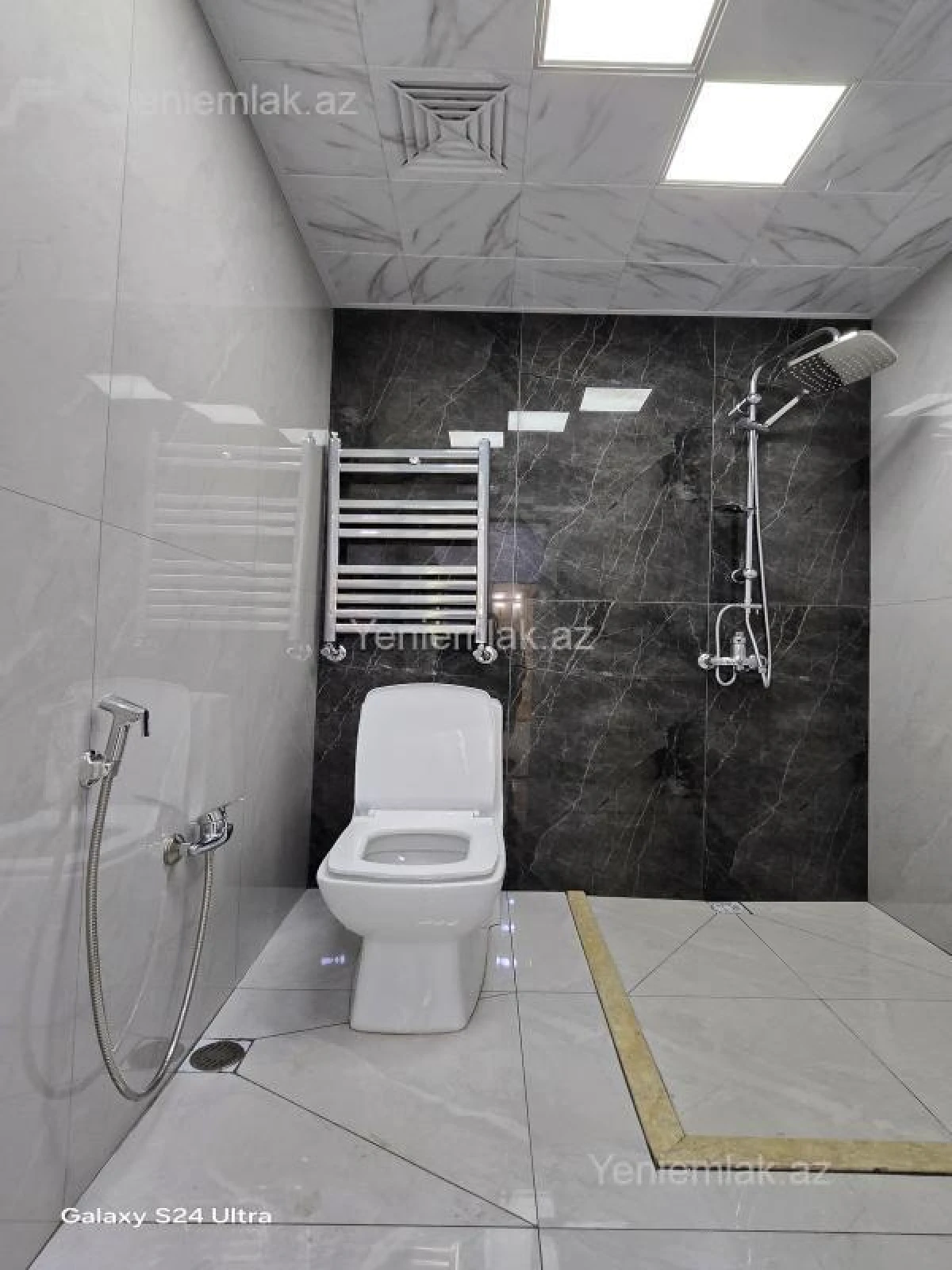 Satılır 2 otaqlı yeni tikili 65 m²