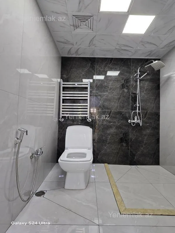 Satılır 2 otaqlı yeni tikili 65 m²