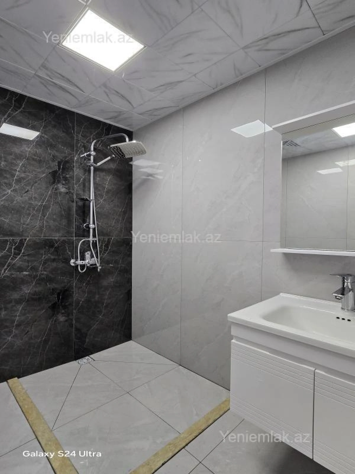 Satılır 2 otaqlı yeni tikili 65 m²