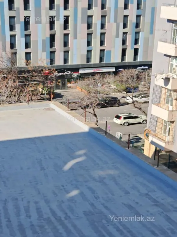 Satılır 4 otaqlı yeni tikili 205 m²