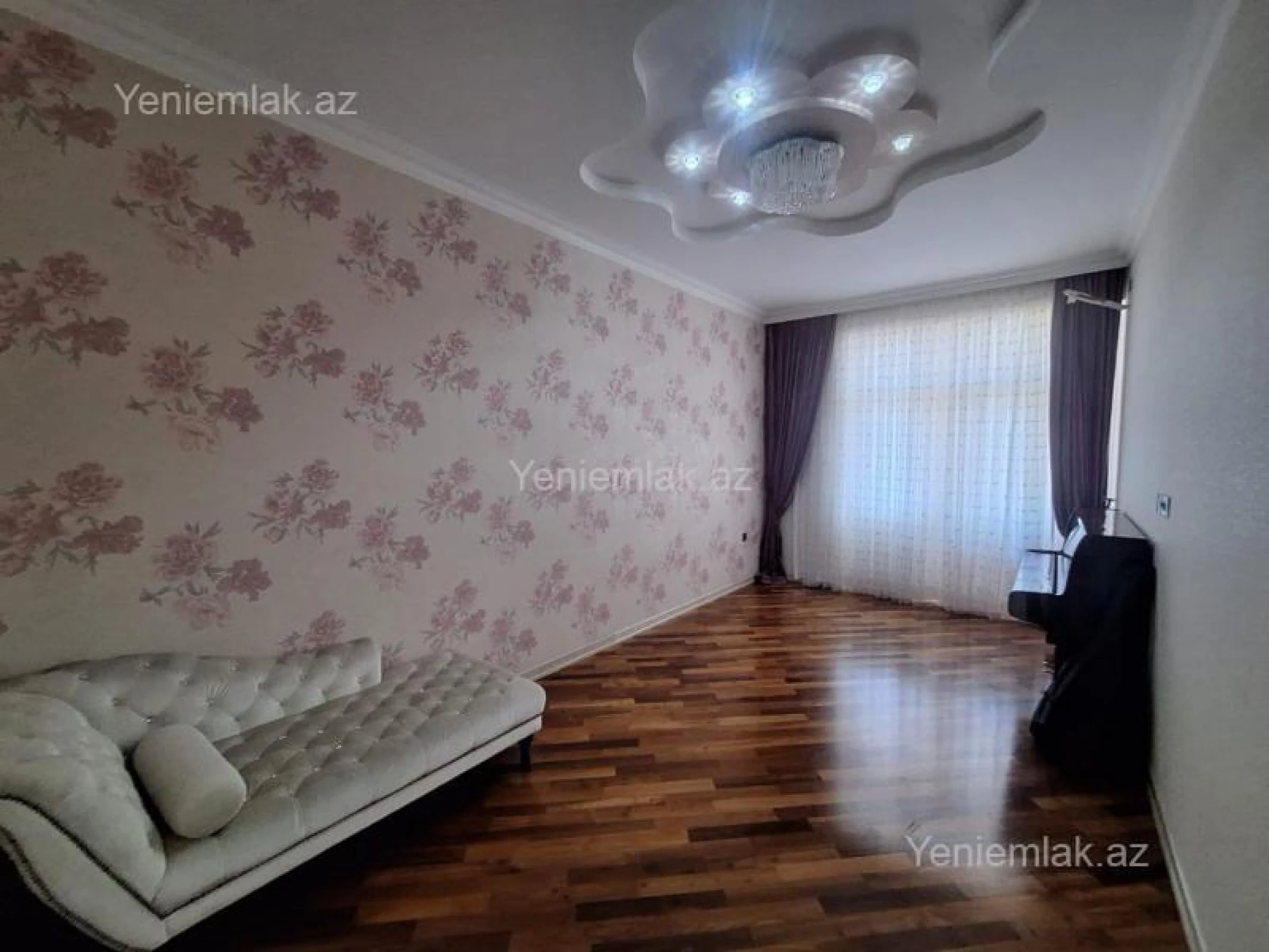 Satılır 4 otaqlı yeni tikili 205 m²