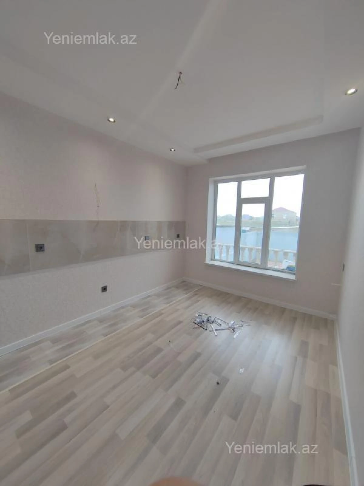 Satılır 2 otaqlı yeni tikili 50 m²