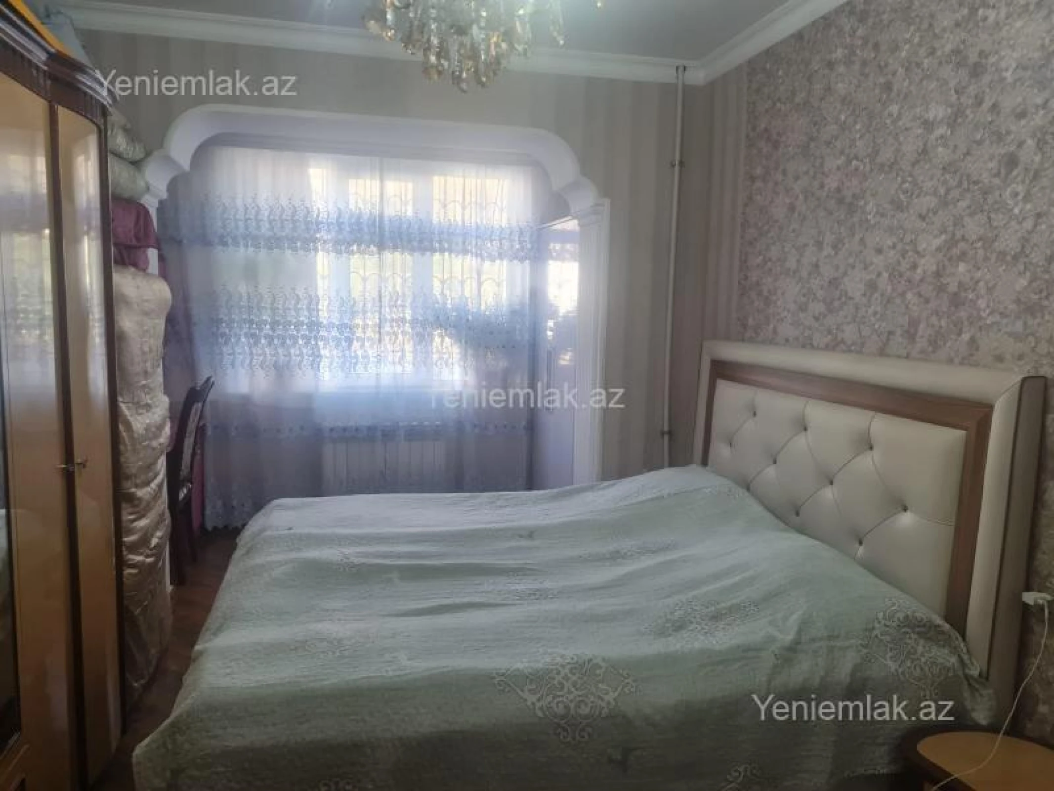 Satılır 4 otaqlı köhnə tikili 100 m²