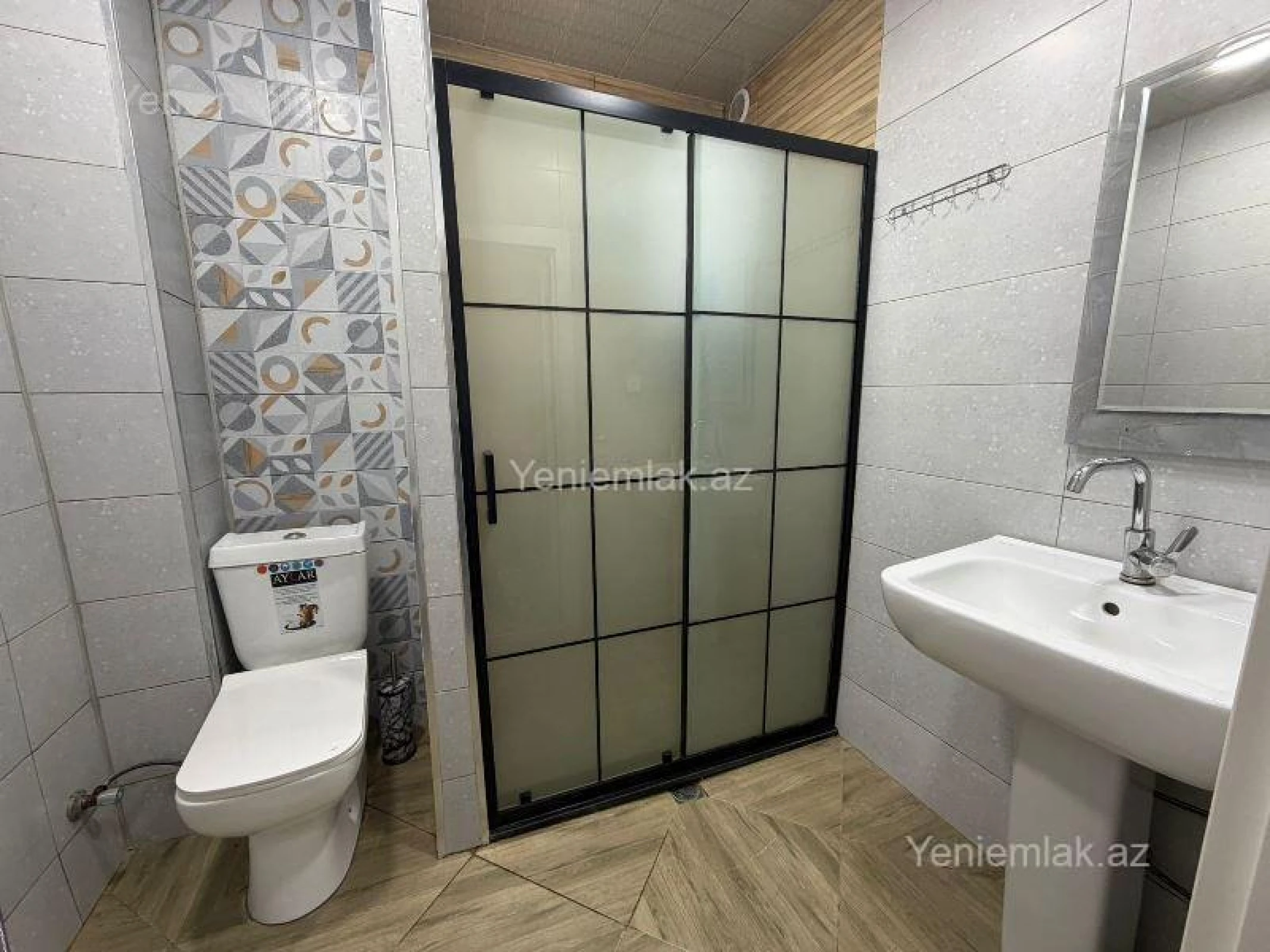 Satılır 2 otaqlı köhnə tikili 60 m²