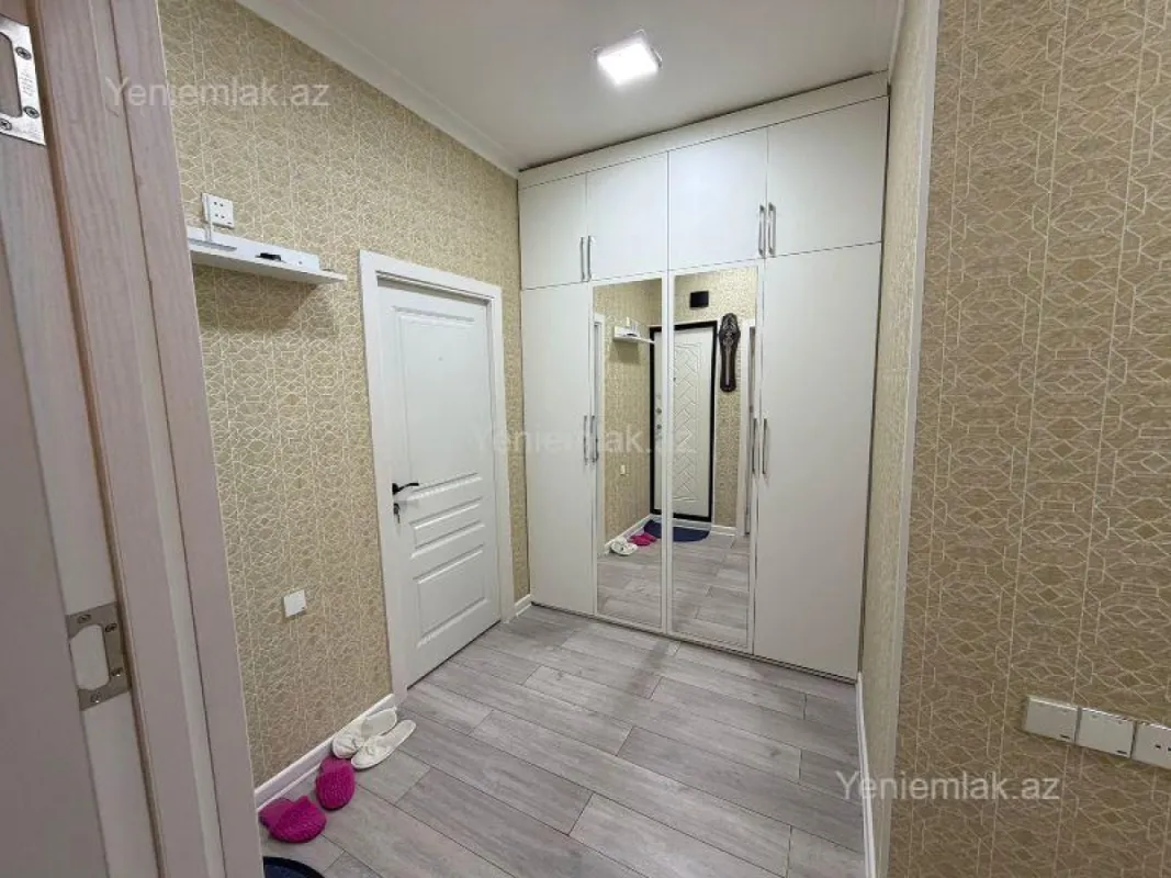 Satılır 2 otaqlı köhnə tikili 60 m²