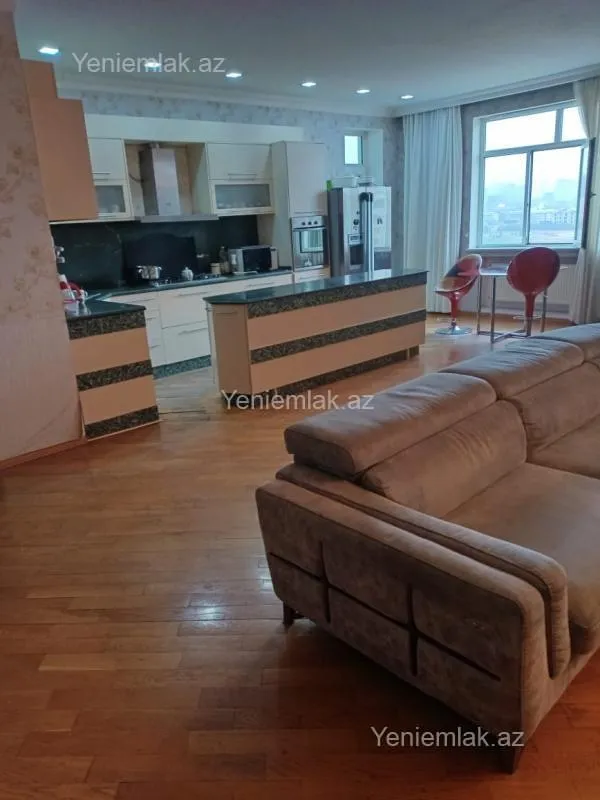 Satılır 3 otaqlı yeni tikili 157 m²
