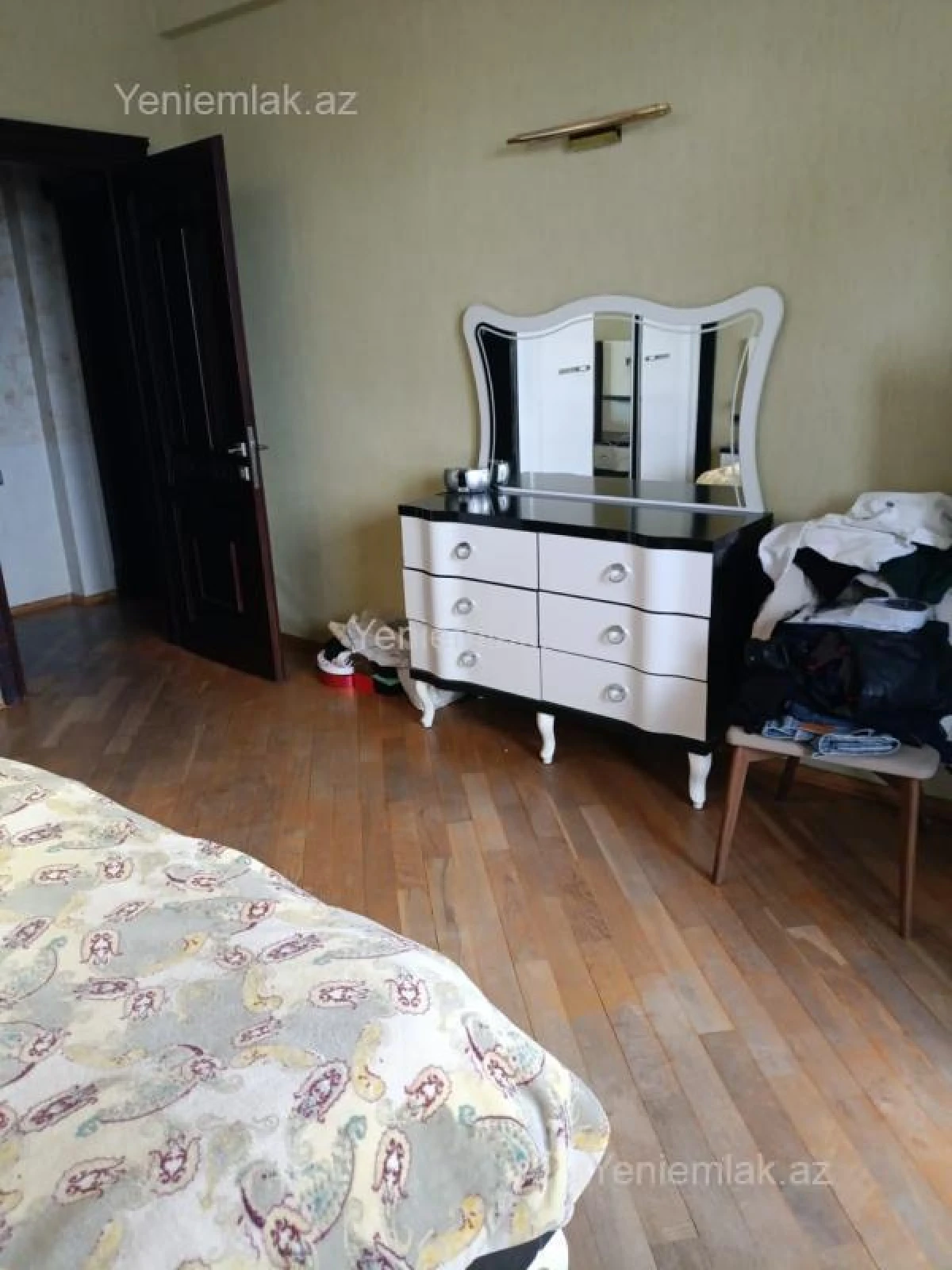 Satılır 3 otaqlı yeni tikili 157 m²