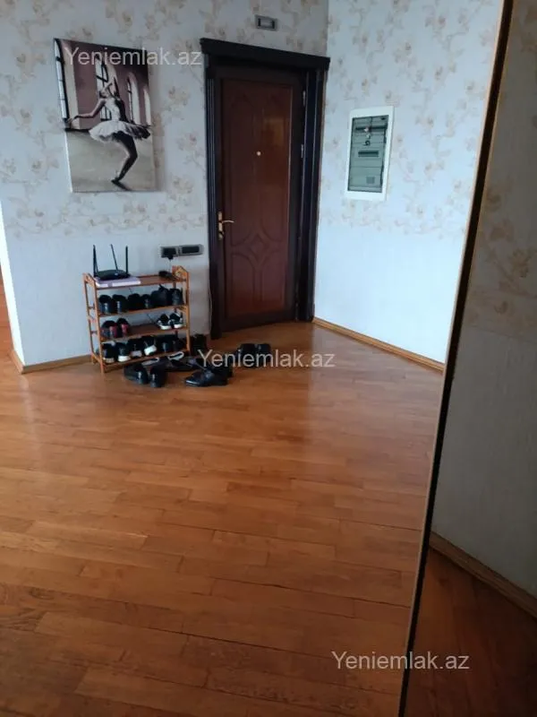 Satılır 3 otaqlı yeni tikili 157 m²