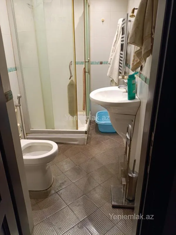 Satılır 3 otaqlı yeni tikili 157 m²