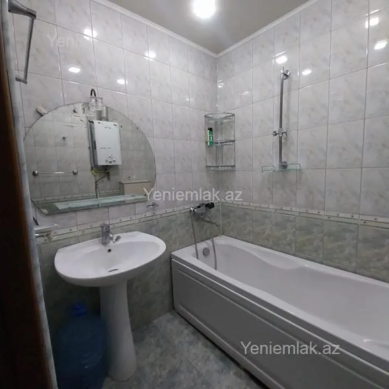 Satılır 3 otaqlı köhnə tikili 76 m²