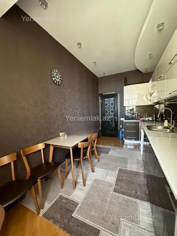 Satılır 2 otaqlı yeni tikili 85 m²