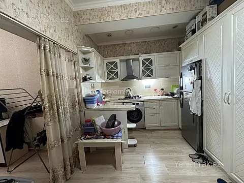 Satılır 2 otaqlı yeni tikili 64 m²