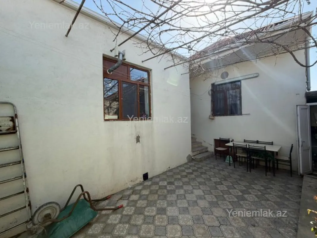 Satılır 3 otaqlı həyət evi 100 m²