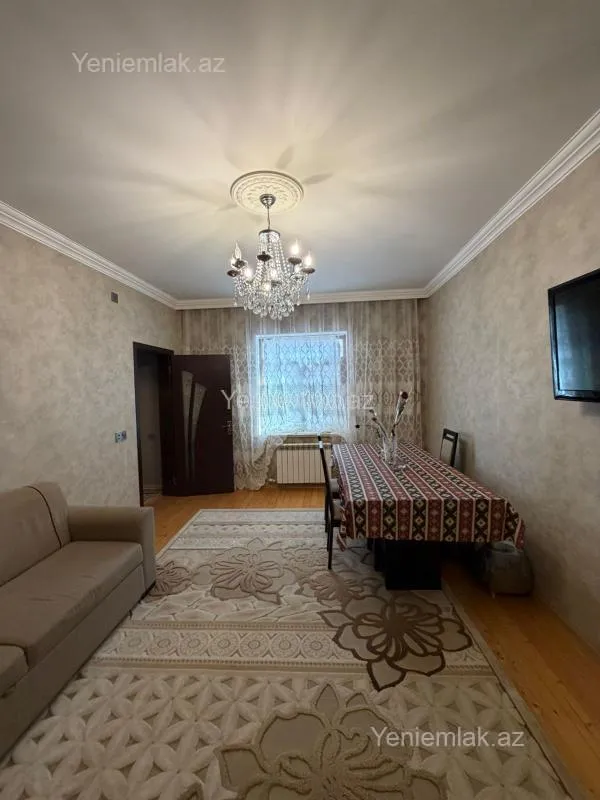 Satılır 3 otaqlı həyət evi 100 m²