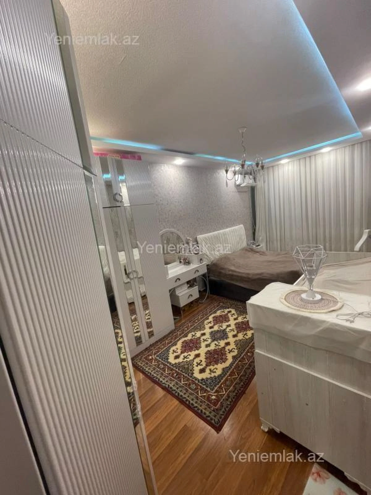 Satılır 3 otaqlı yeni tikili 87 m²