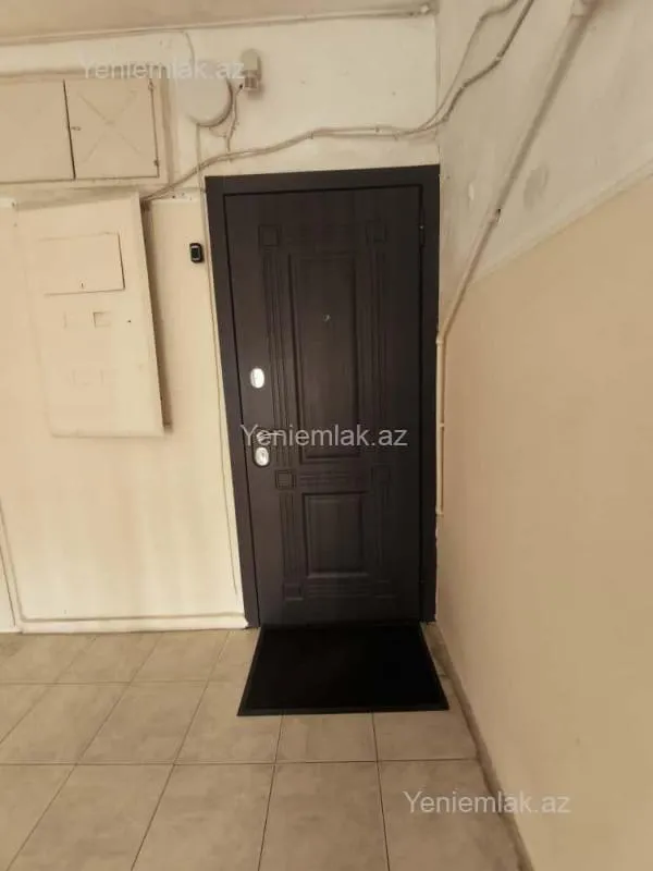 Satılır 3 otaqlı köhnə tikili 102 m²