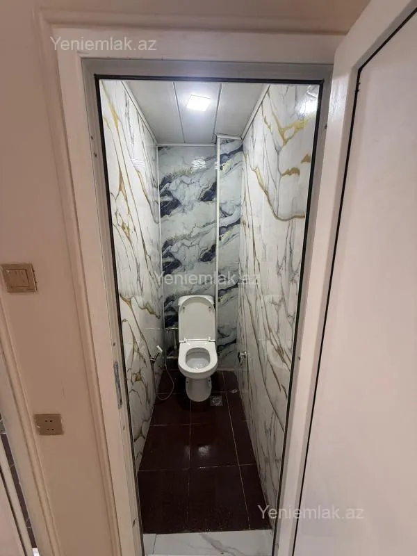 Satılır 5 otaqlı köhnə tikili 70 m²