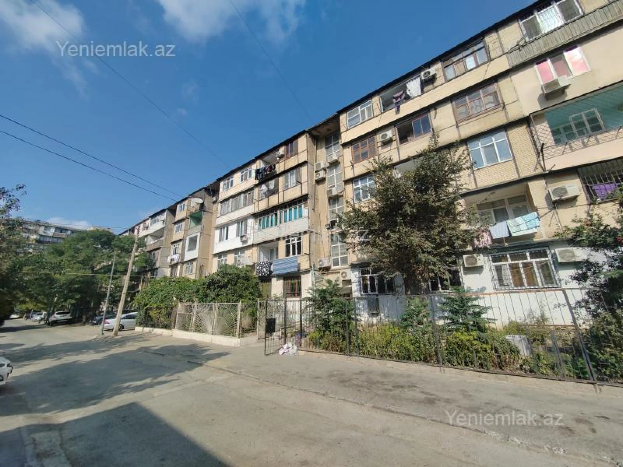 Satılır 5 otaqlı köhnə tikili 70 m²