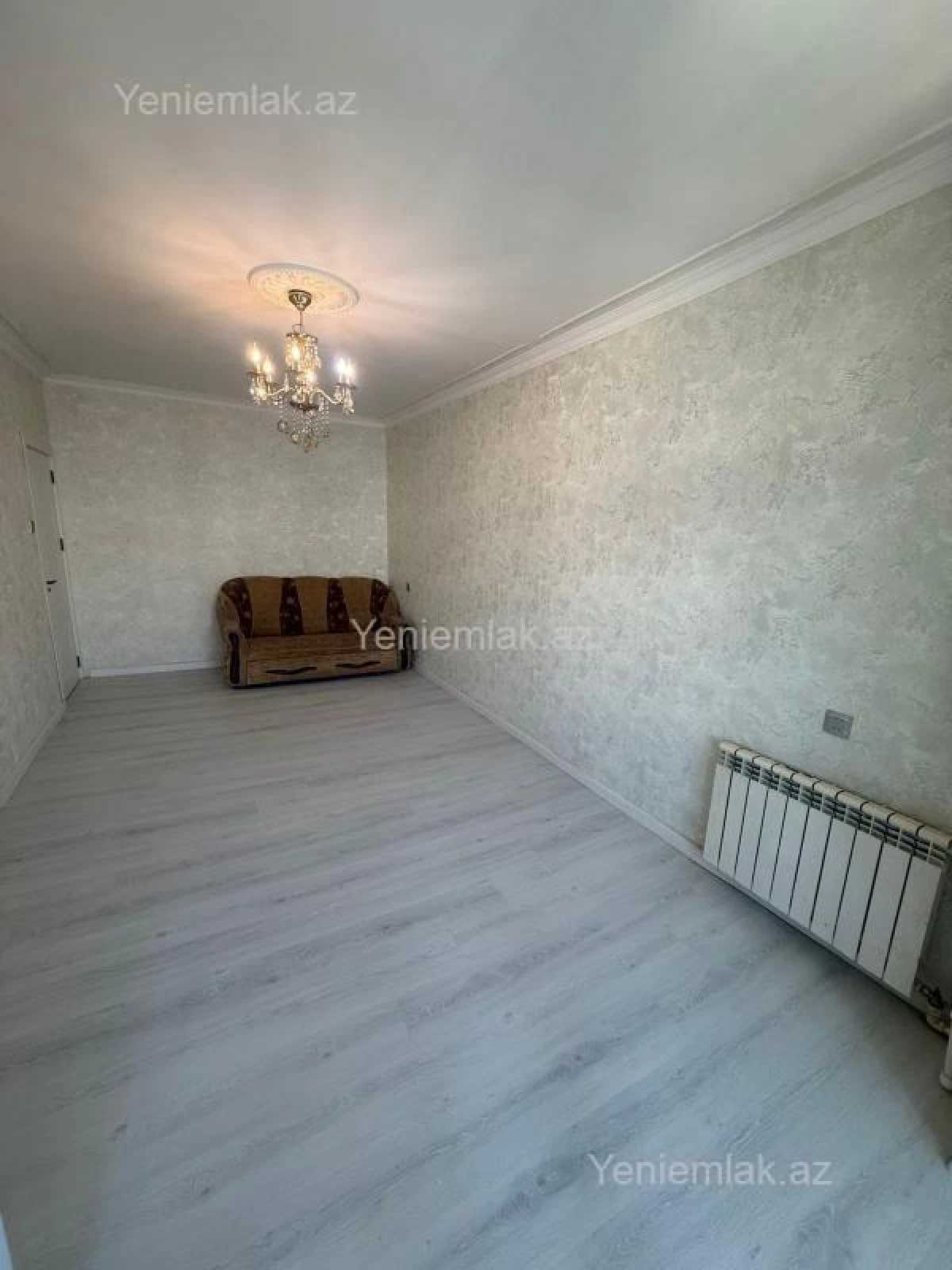 Satılır 5 otaqlı köhnə tikili 70 m²