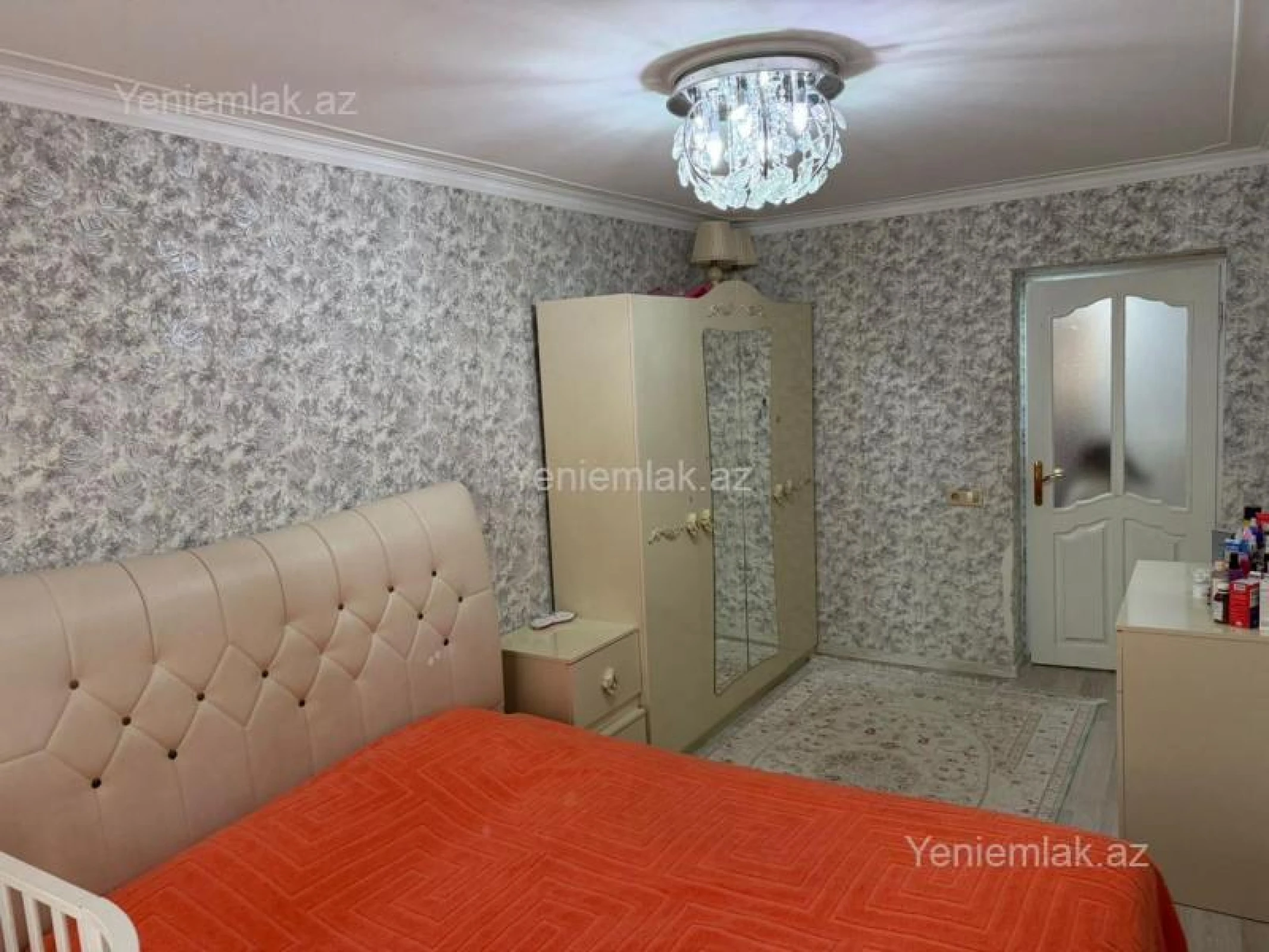 Satılır 3 otaqlı köhnə tikili 60 m²