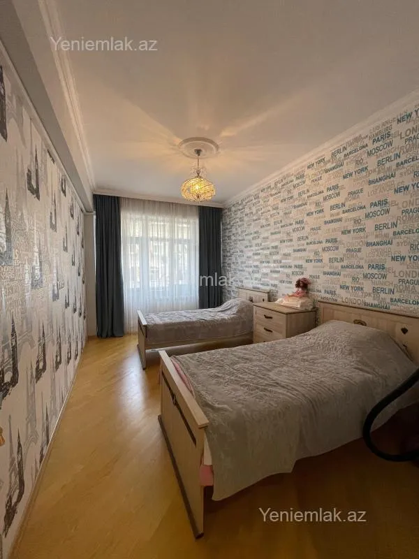 Satılır 3 otaqlı yeni tikili 105 m²