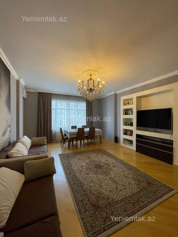 Satılır 3 otaqlı yeni tikili 105 m²