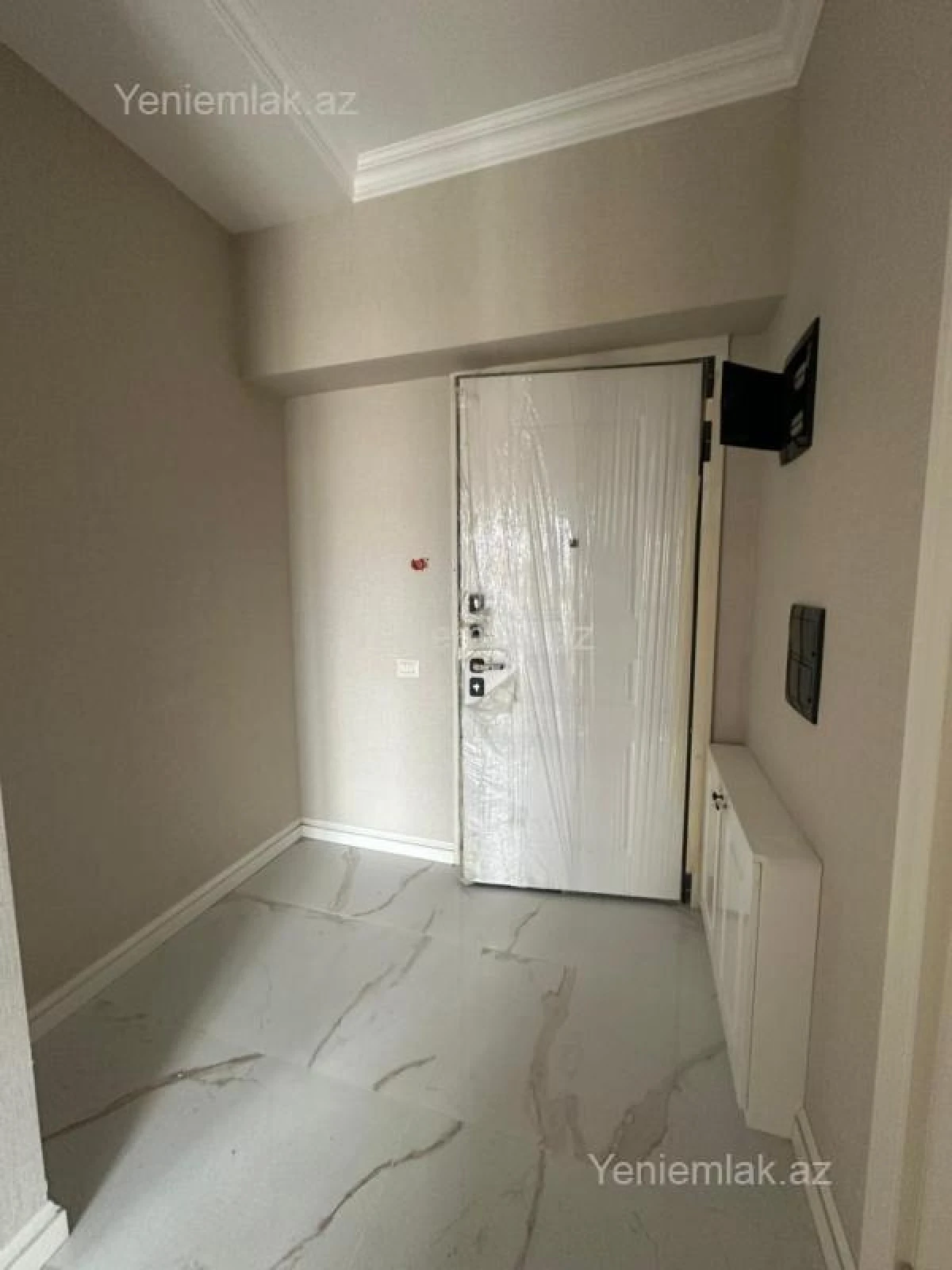 Satılır 2 otaqlı yeni tikili 60 m²